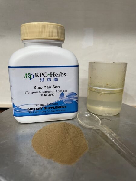 Xiao Yao San herbal powder, scoop, cup